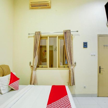 Hotel Oyo 90141 3A Syariah Giacarta Esterno foto