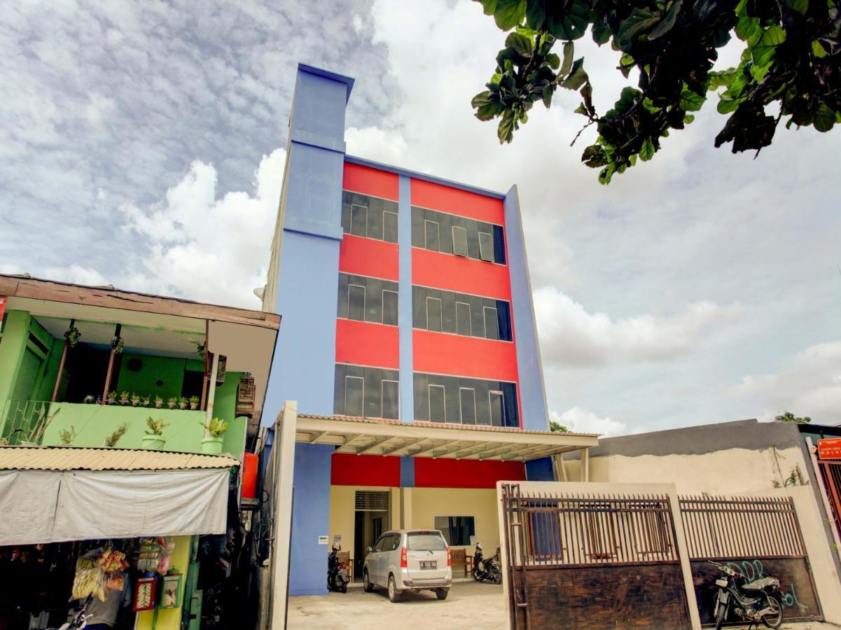 Hotel Oyo 90141 3A Syariah Giacarta Esterno foto