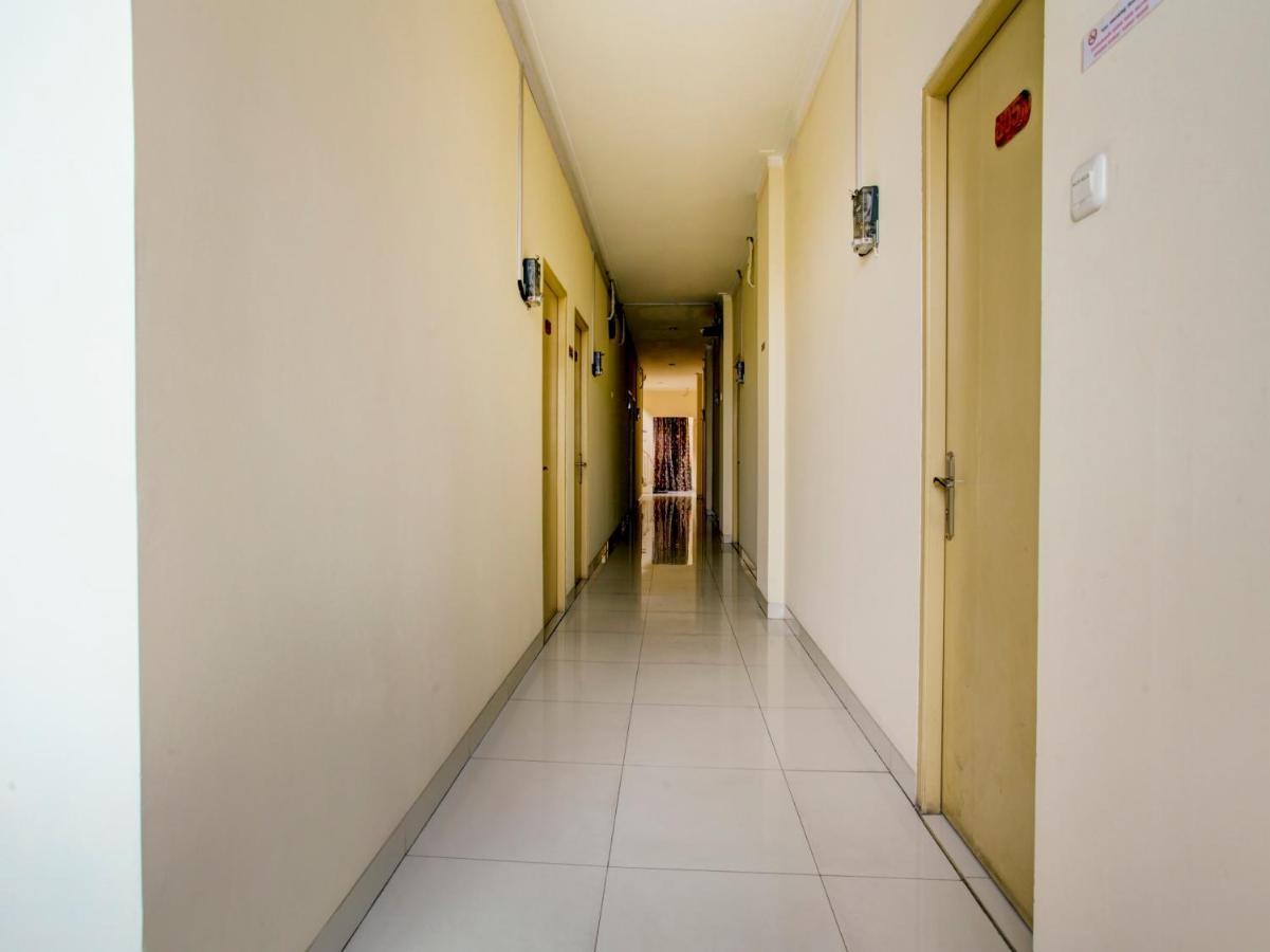 Hotel Oyo 90141 3A Syariah Giacarta Esterno foto